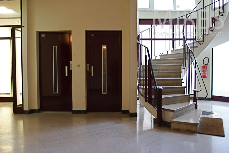 Sixties Lift. C0834