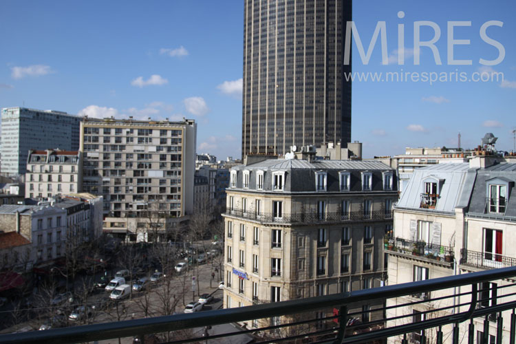 Le ciel du Montparnasse. C0834