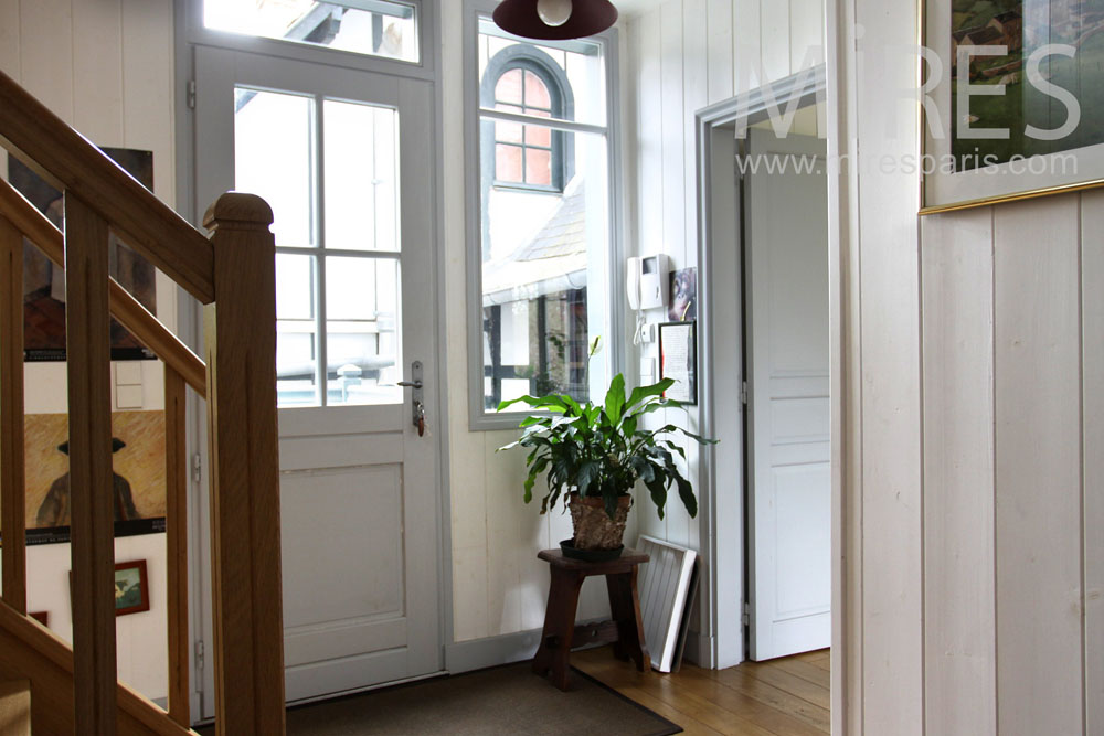 Entrances of the house. C0861