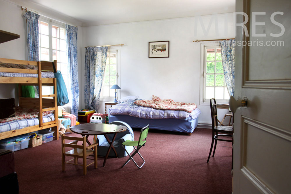 C0870 – Bunk bed bedroom