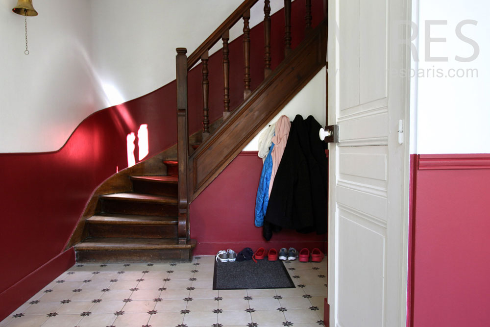 C0902 – Stairway and hallway