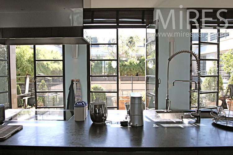 Beautiful blue kitchen. C0909