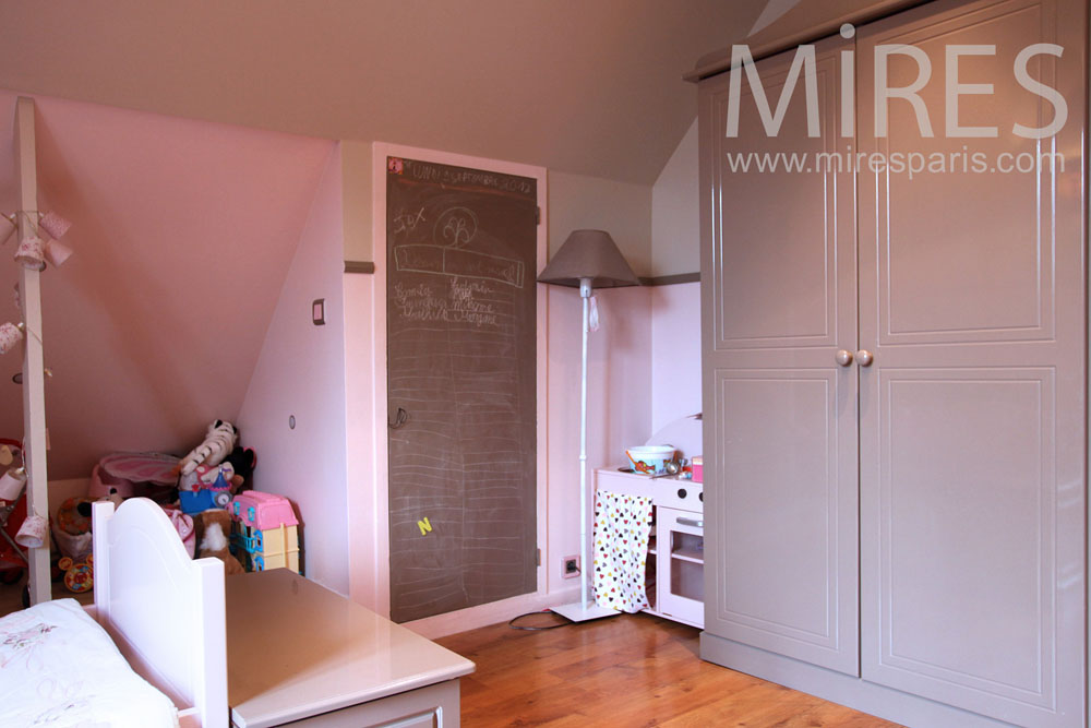 Double chambre pour les deux soeurs. C0911 | Mires Paris
