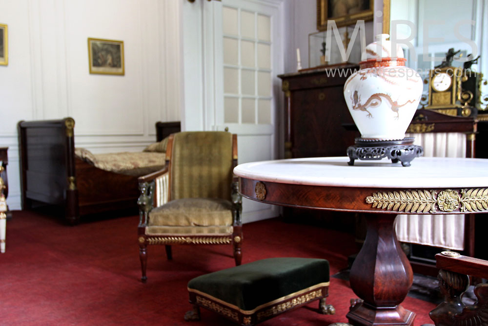 C0380 – 17th century bedroom