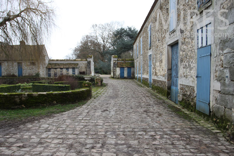 C0968 – Beautiful stone farmhouse