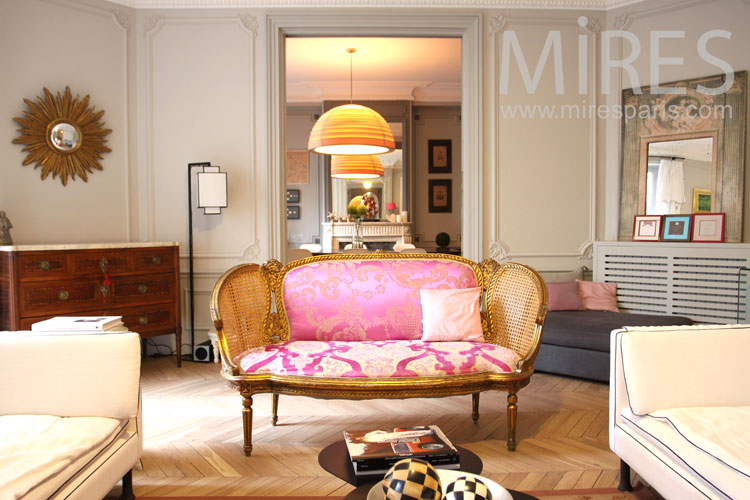 C0980 – Charming parisian lounge