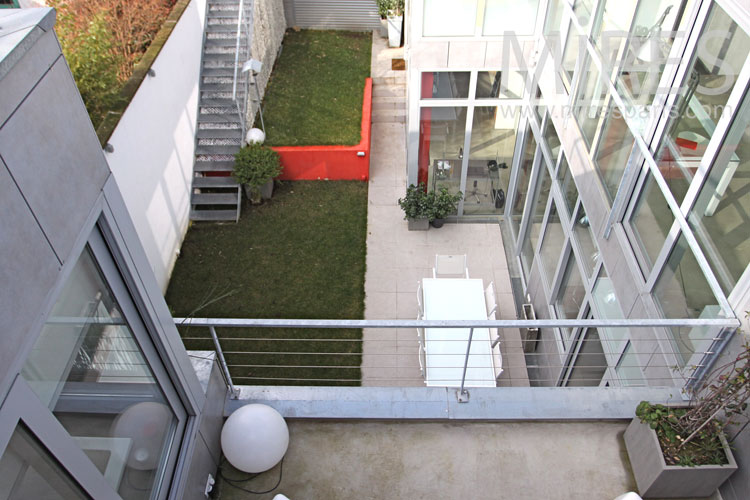 C0987 – Loft contemporain, de béton et de verre