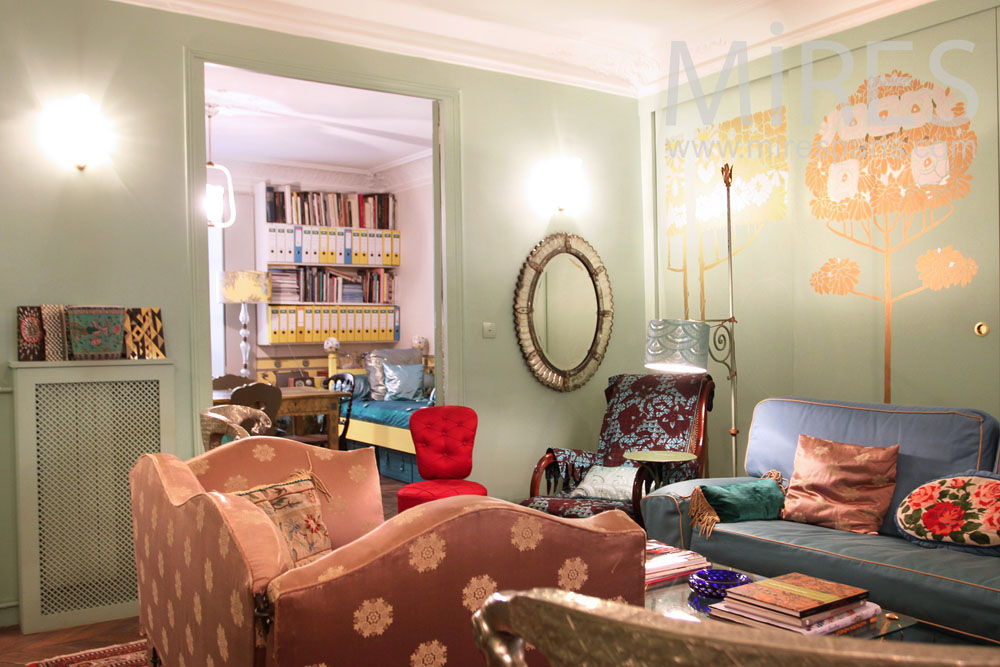 Appartement couleurs. C0990