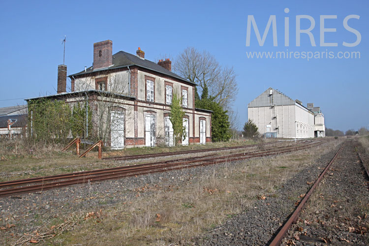 C0992 – Ghost train station