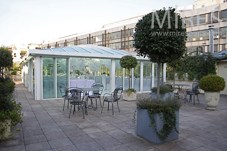 C1004 – Espace parisien de 300m2 avec rooftop