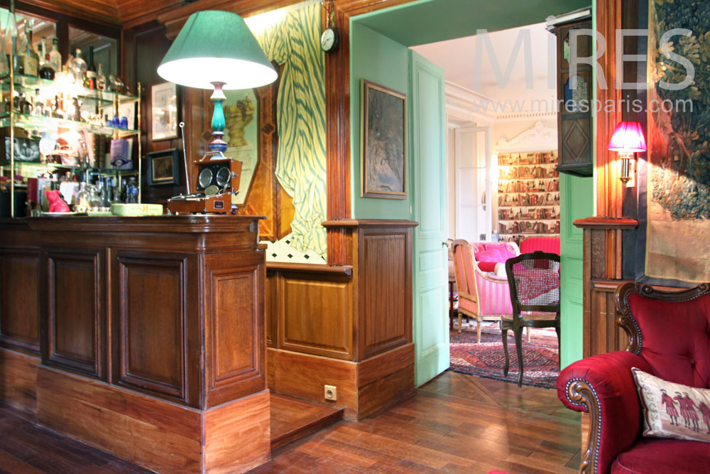 Tasting room. C1028