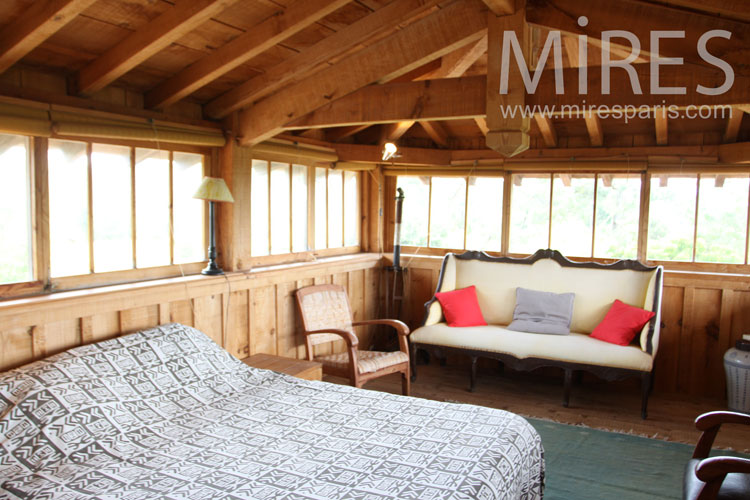C1029 – Large attic room