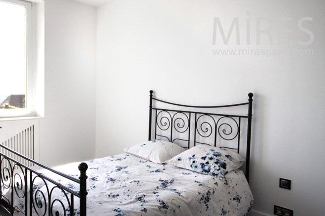 Little bedroom. C1059