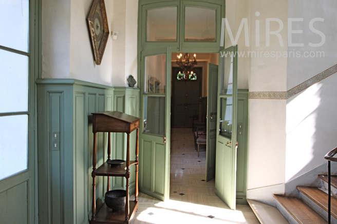 C1075 – Ground floor hallways