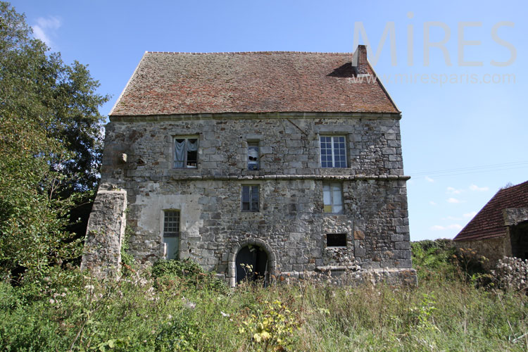 C1078 – Ancien moulin abandonné