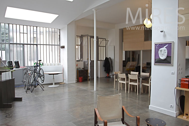 C1080 – Small family in renovated loft studio