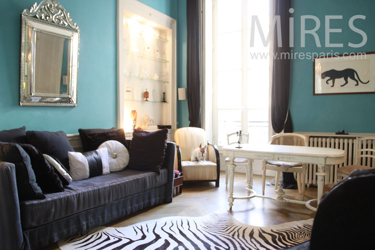 C0099 – Green Room and zebra rugs