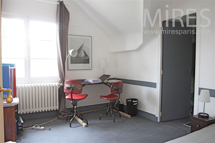 Mini studio gris. C1095