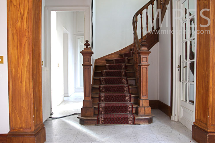 Luxury staircase. C1100