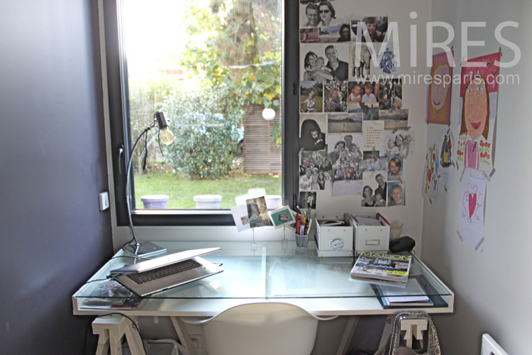 C1104 – Bureau et chambre d’adolescent