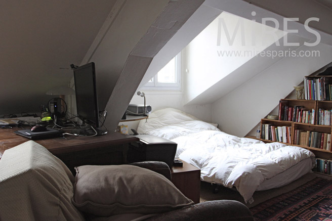 C1105 – Attic bedroom