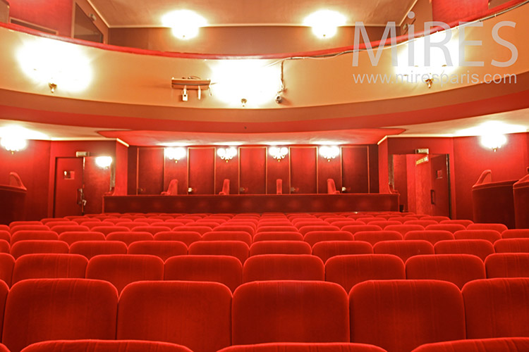 C1126 – Theater with red velvet c1126