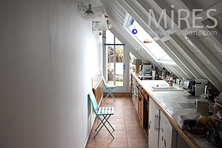 C1128 – Kitchen