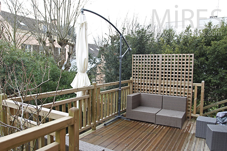 C1161 – Terrasse en bois surélevée