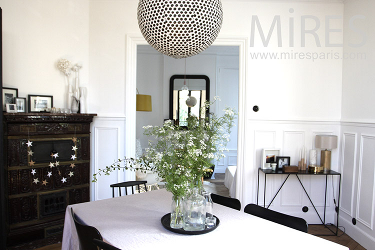Flowered dining . C1229