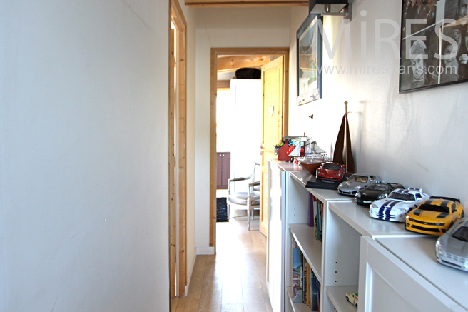 C1236 – Interconnecting doors