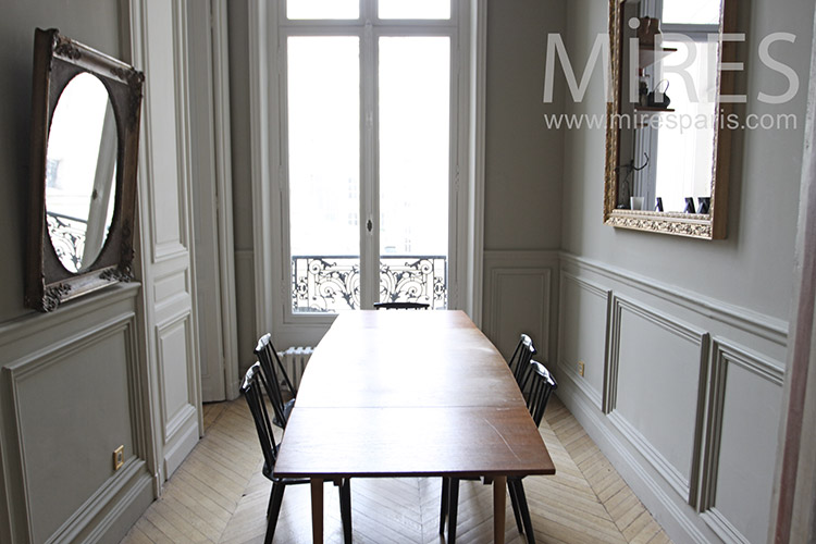 Stretched Dining. C1237
