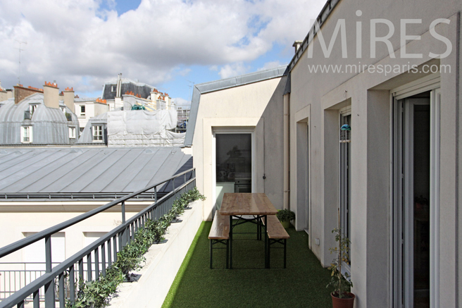 C1244 – Balcon terrasse en longueur