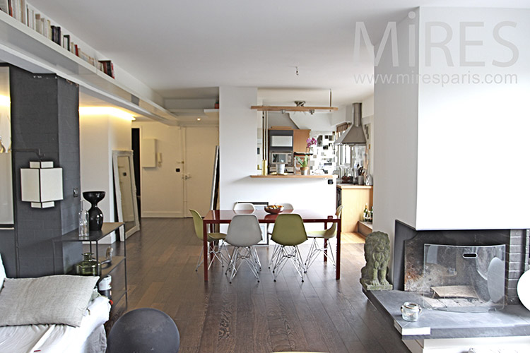 C1259 – Appartement avec grande terrasse