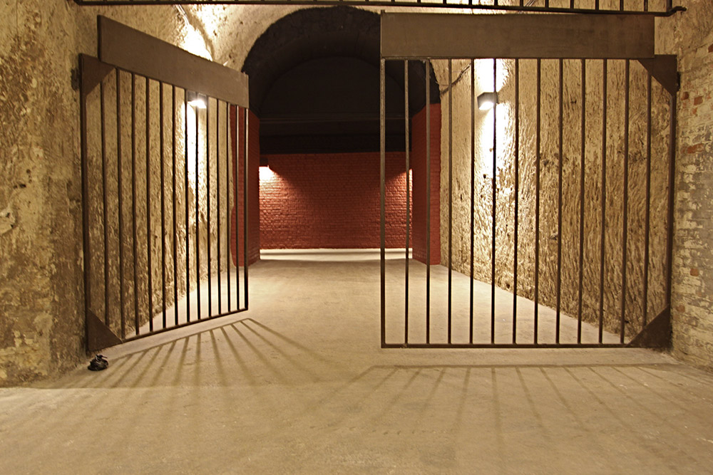 C1303 – Grid and corridors c1303