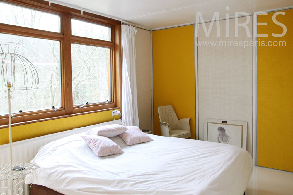 Yellow bedroom. C1309