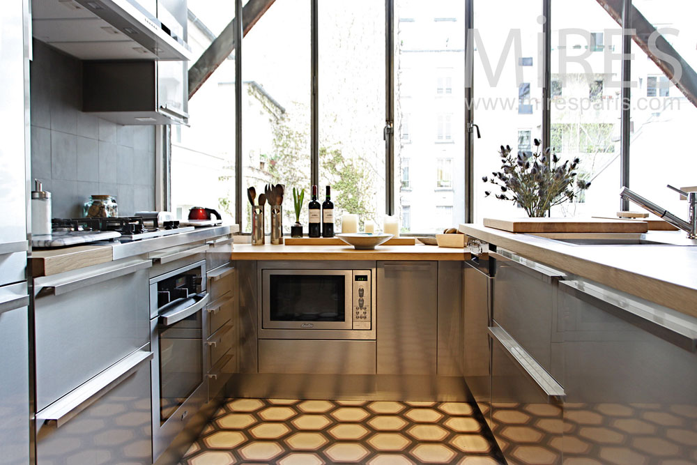 C0243 – Modern kitchen