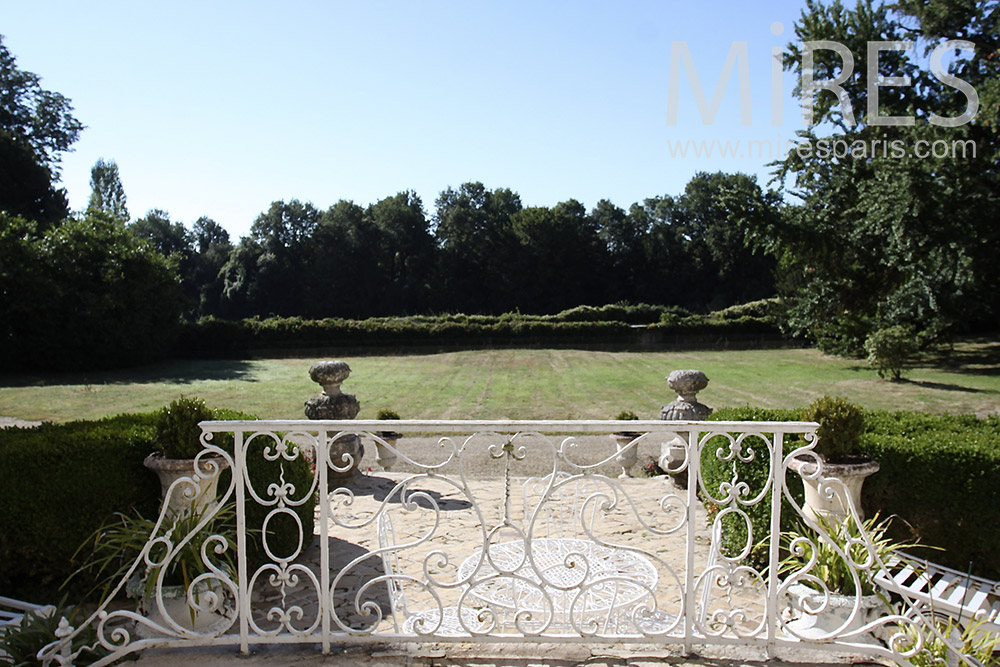 C1363 – Park views