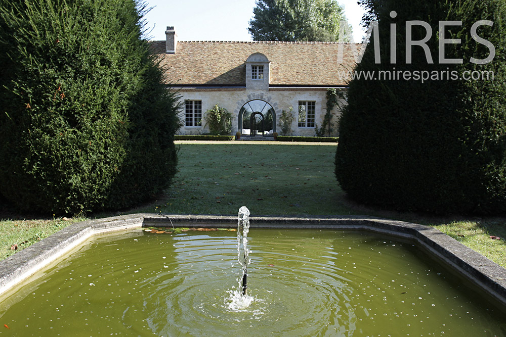 Farm restored with lovely pool. C1373