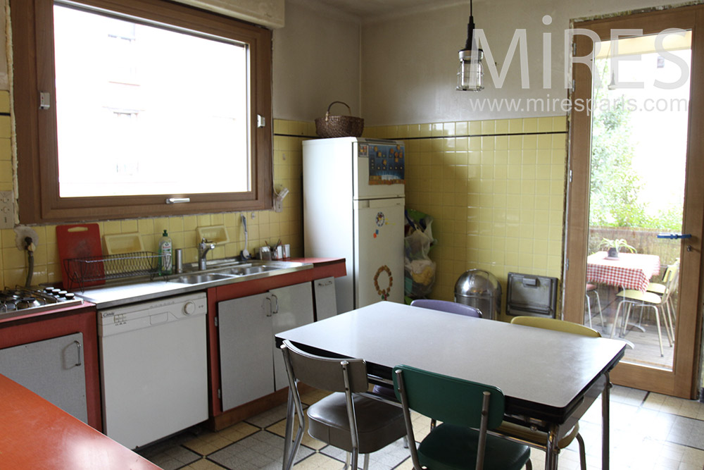 Vintage kitchen. C1382
