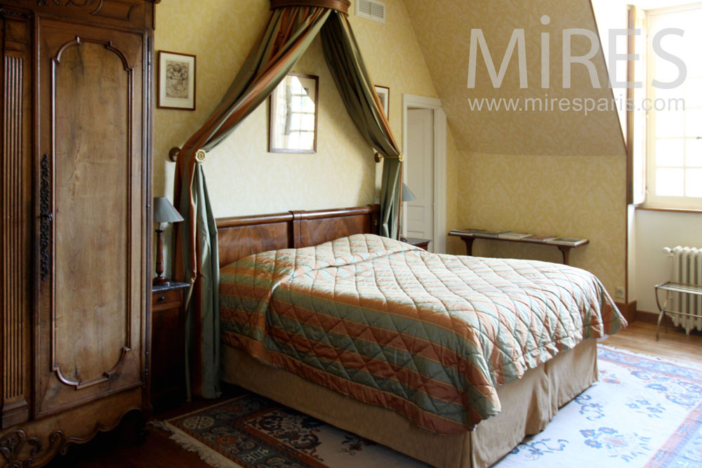 C1385 – Bedroom 4