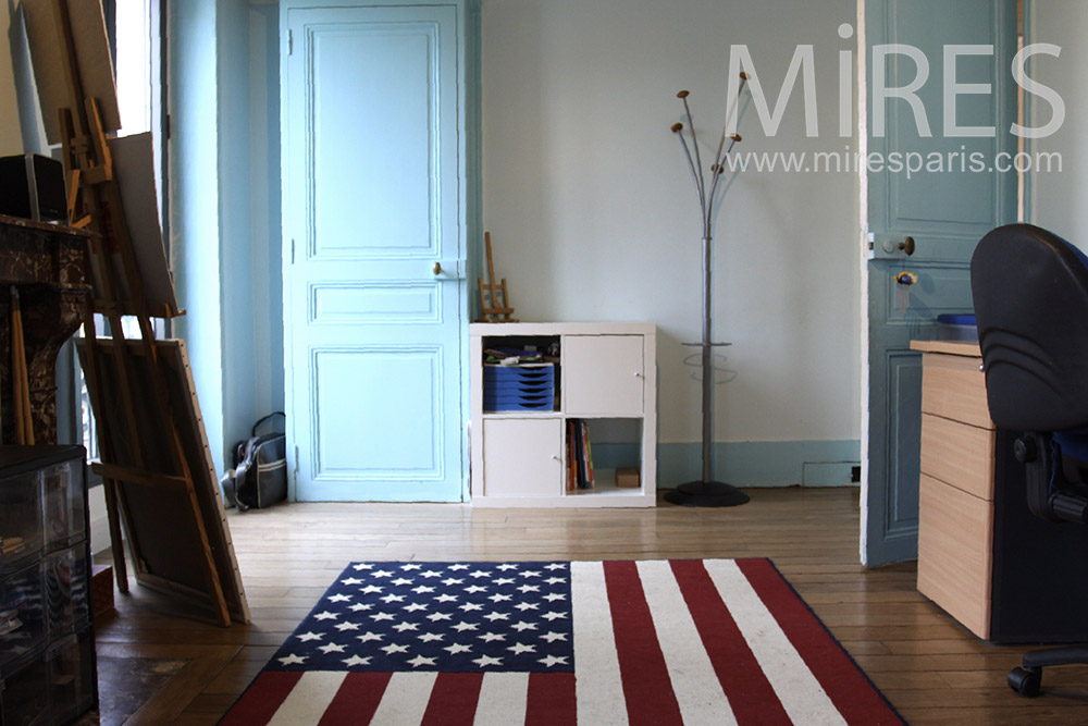C1395 – American bedroom