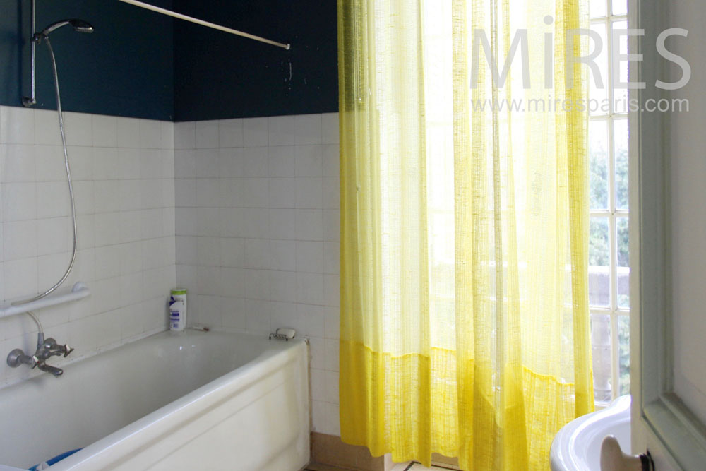C1435 – Bathrooms