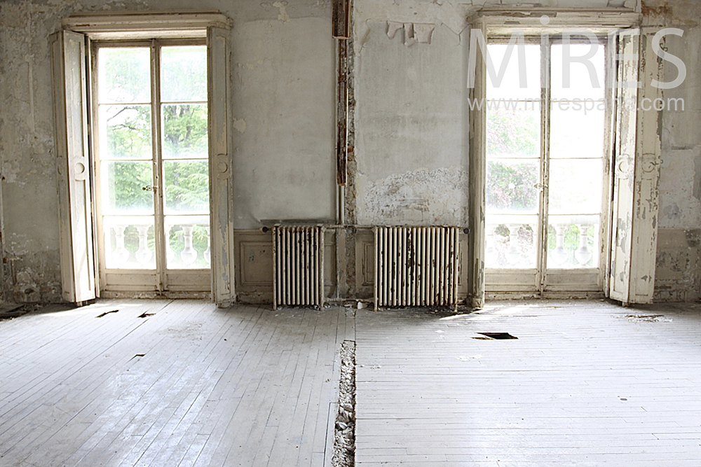 Light on dilapidated room. C1461