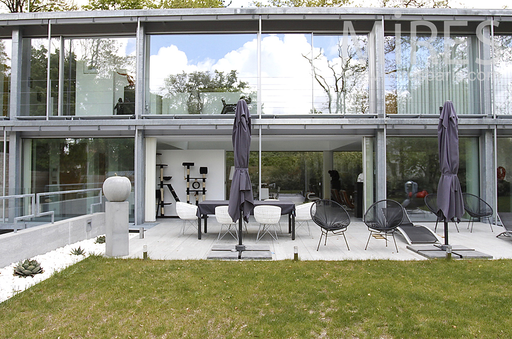 Large glass house. C1456 Mires Paris