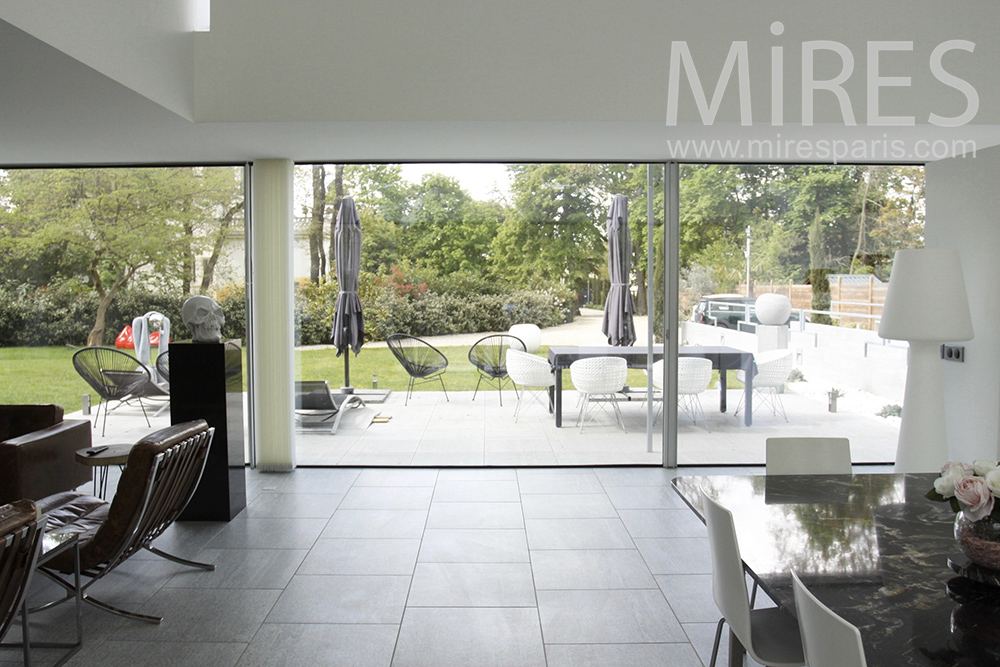 Large glass house. C1456 Mires Paris