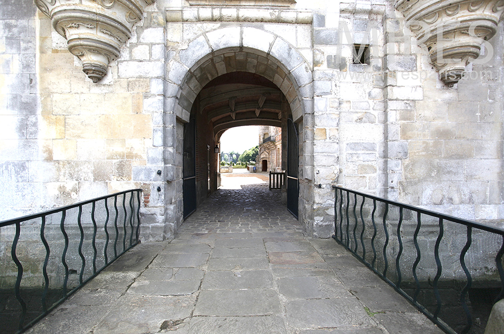 C1474 – Entrée de forteresse