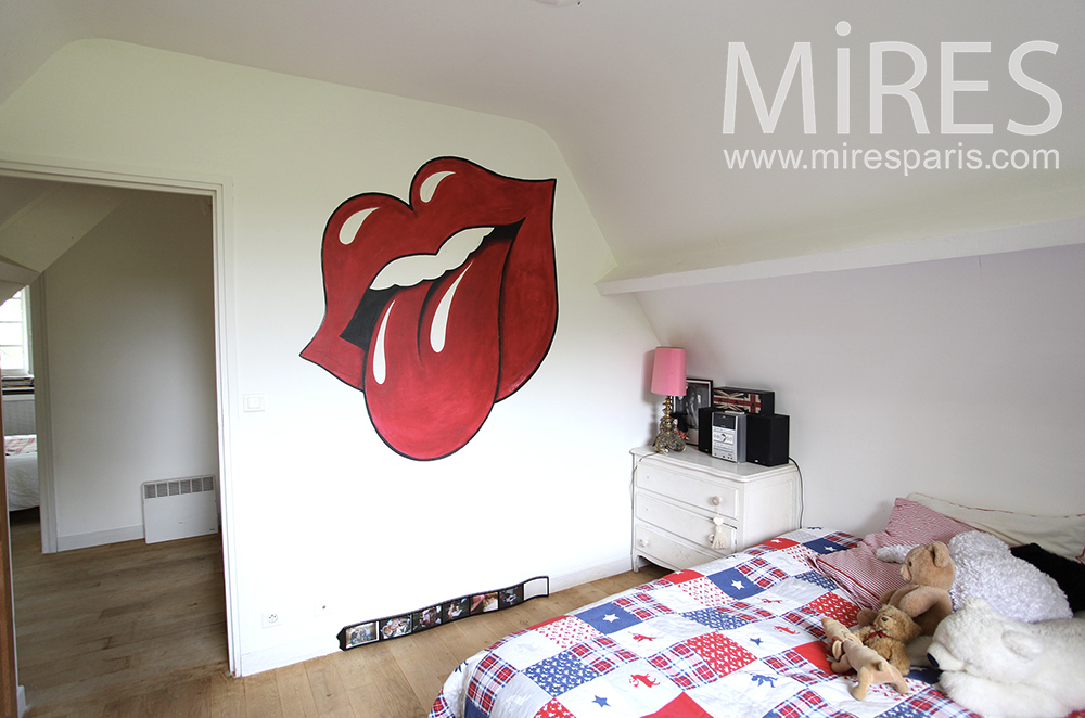 C1477 – Rock bedroom