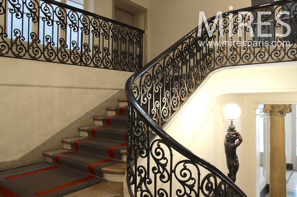 Prestigious staircase. C1478