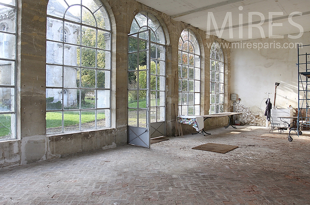 C1508 – Bright orangery