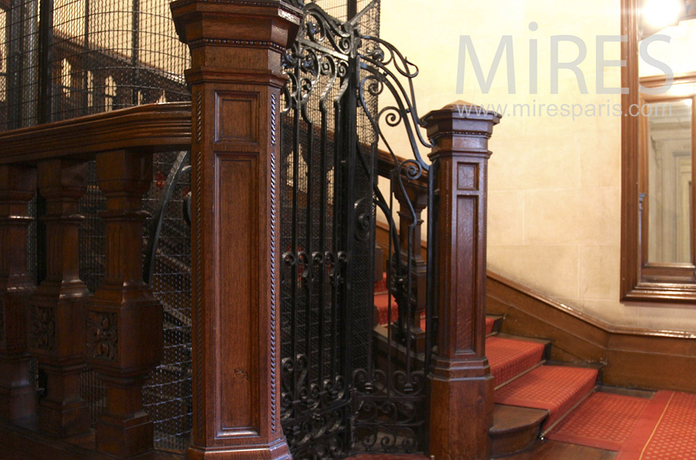 Old wrought iron lift. c1526